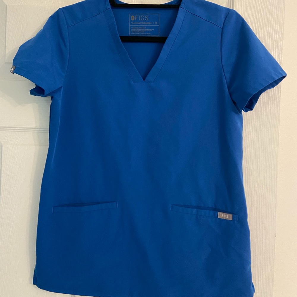Figs Scrub Top